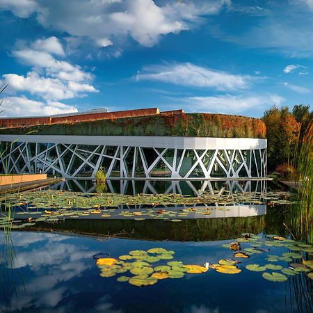 Hotel Narvil Conference & Spa Сероцьк Екстер'єр фото