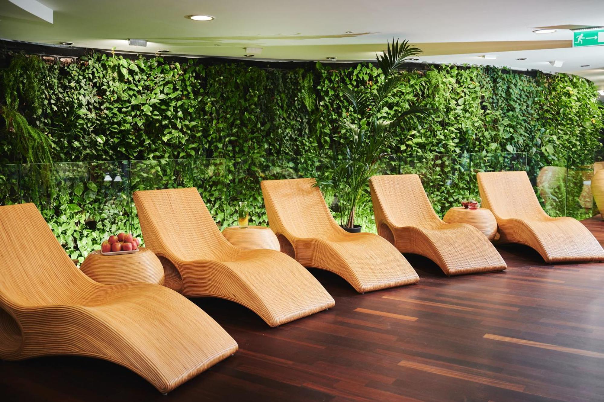 Hotel Narvil Conference & Spa Сероцьк Екстер'єр фото