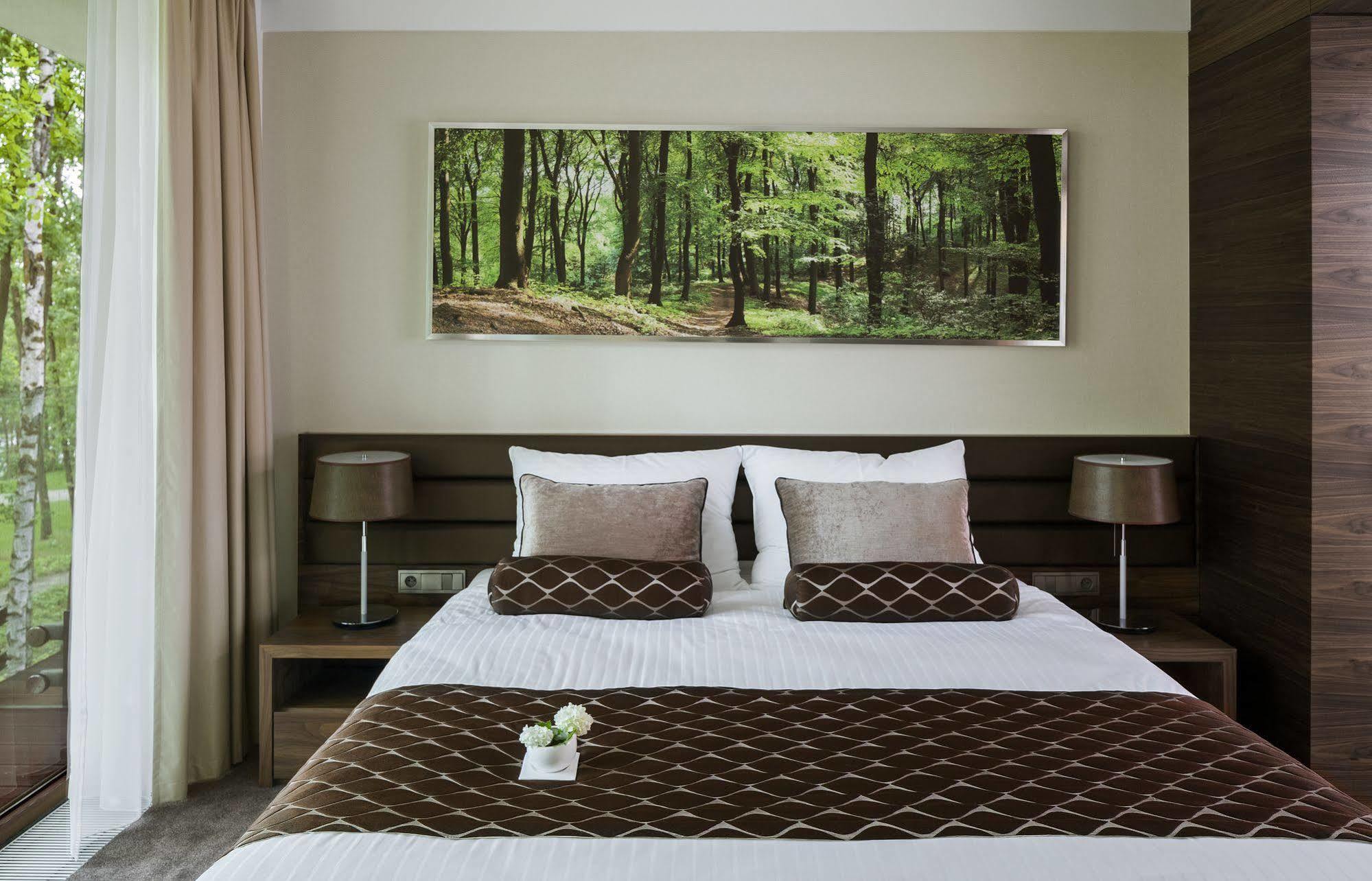 Hotel Narvil Conference & Spa Сероцьк Екстер'єр фото