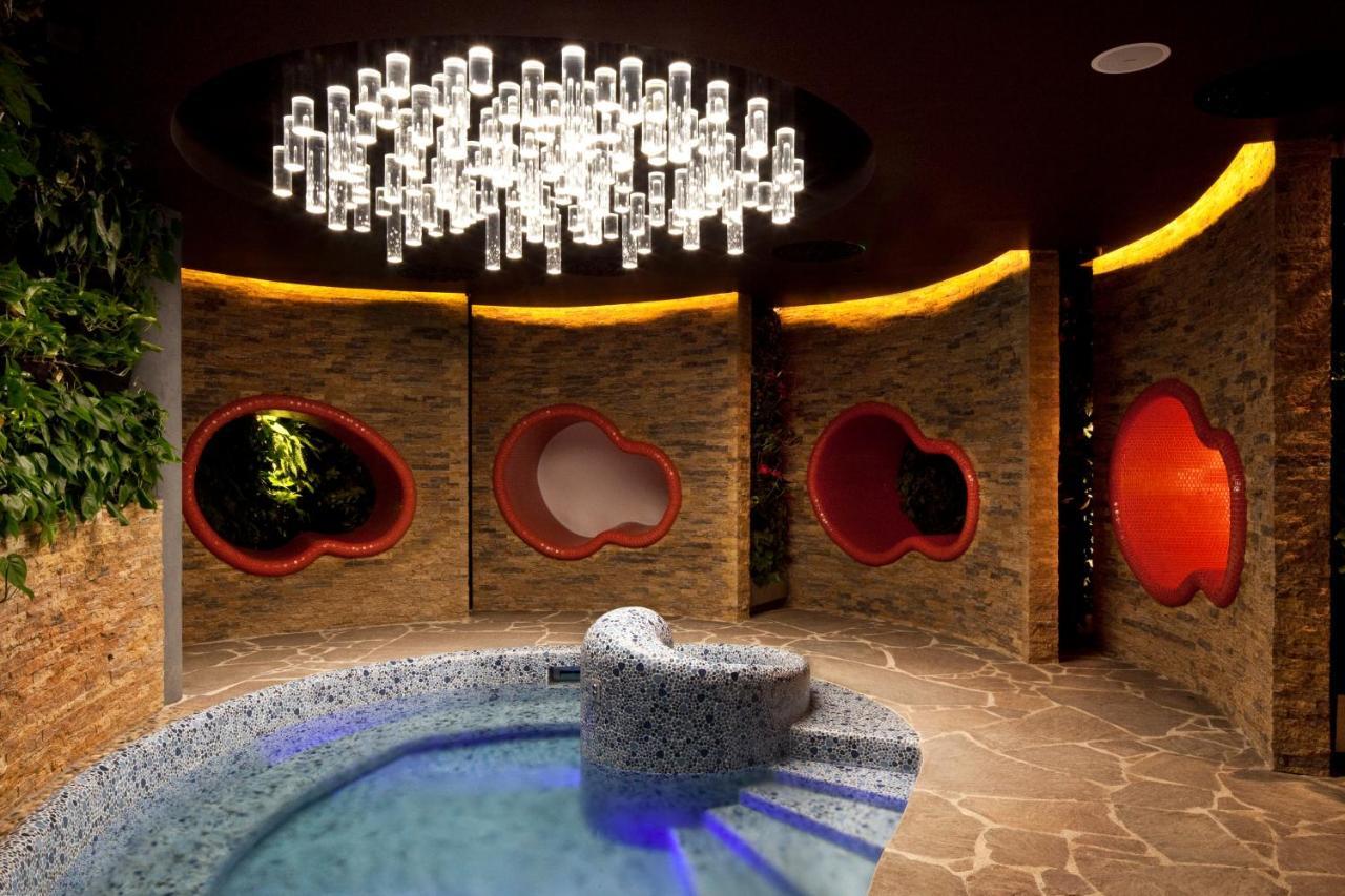 Hotel Narvil Conference & Spa Сероцьк Екстер'єр фото